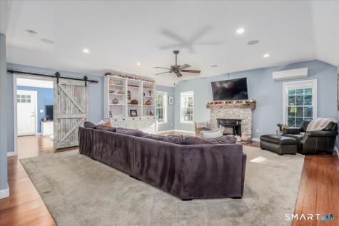 104 Pepper Tree Hill Lane Southbury CT 06488