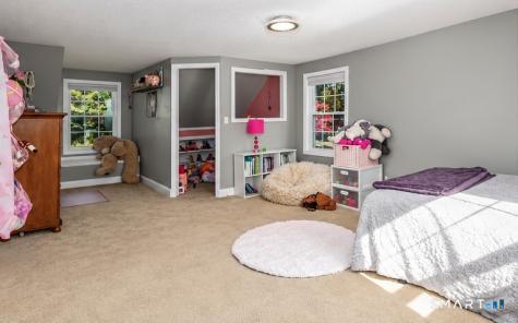 104 Pepper Tree Hill Lane Southbury CT 06488