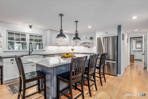 104 Pepper Tree Hill Lane Southbury CT 06488