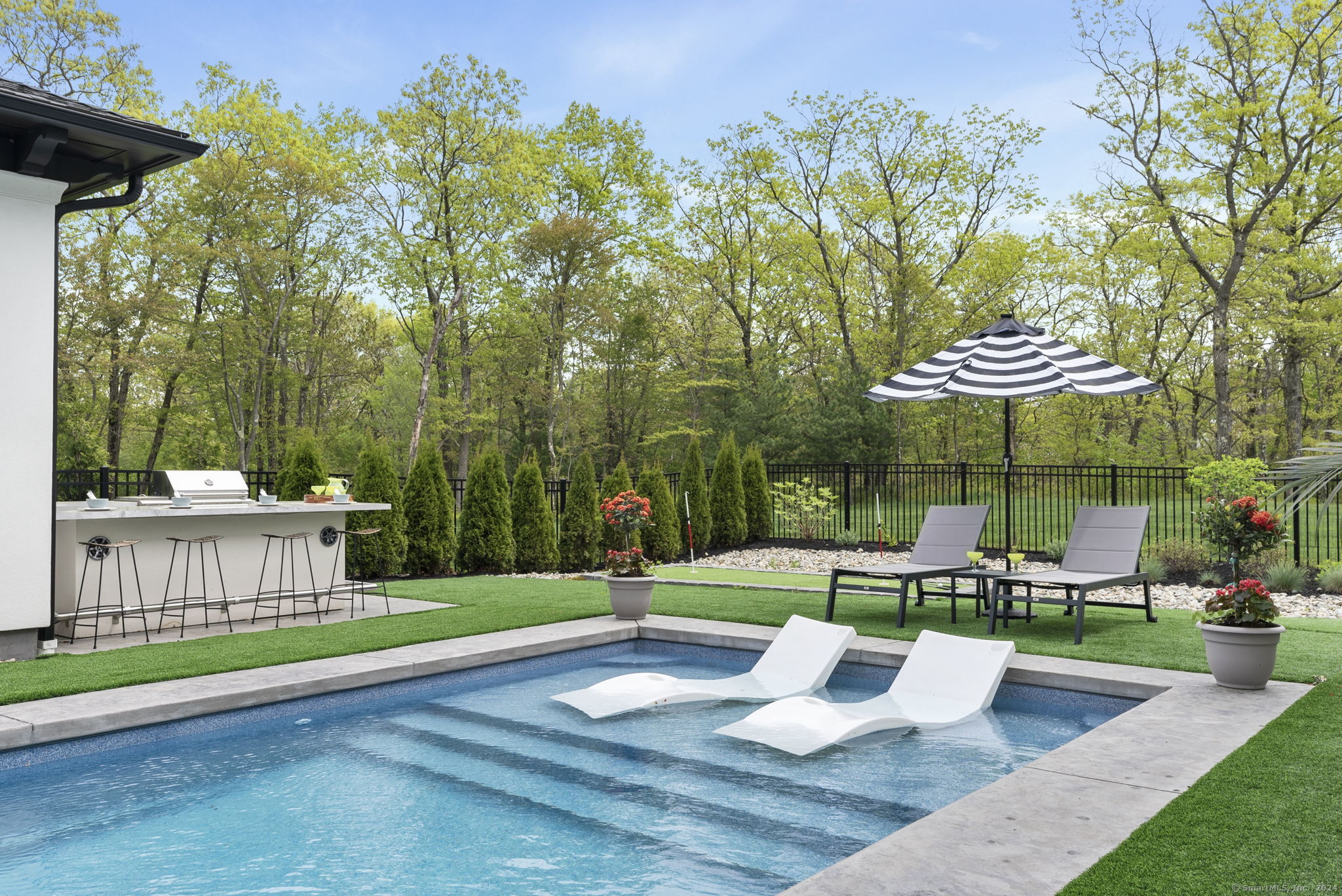 509 Cedar Ridge Drive Glastonbury CT 06033