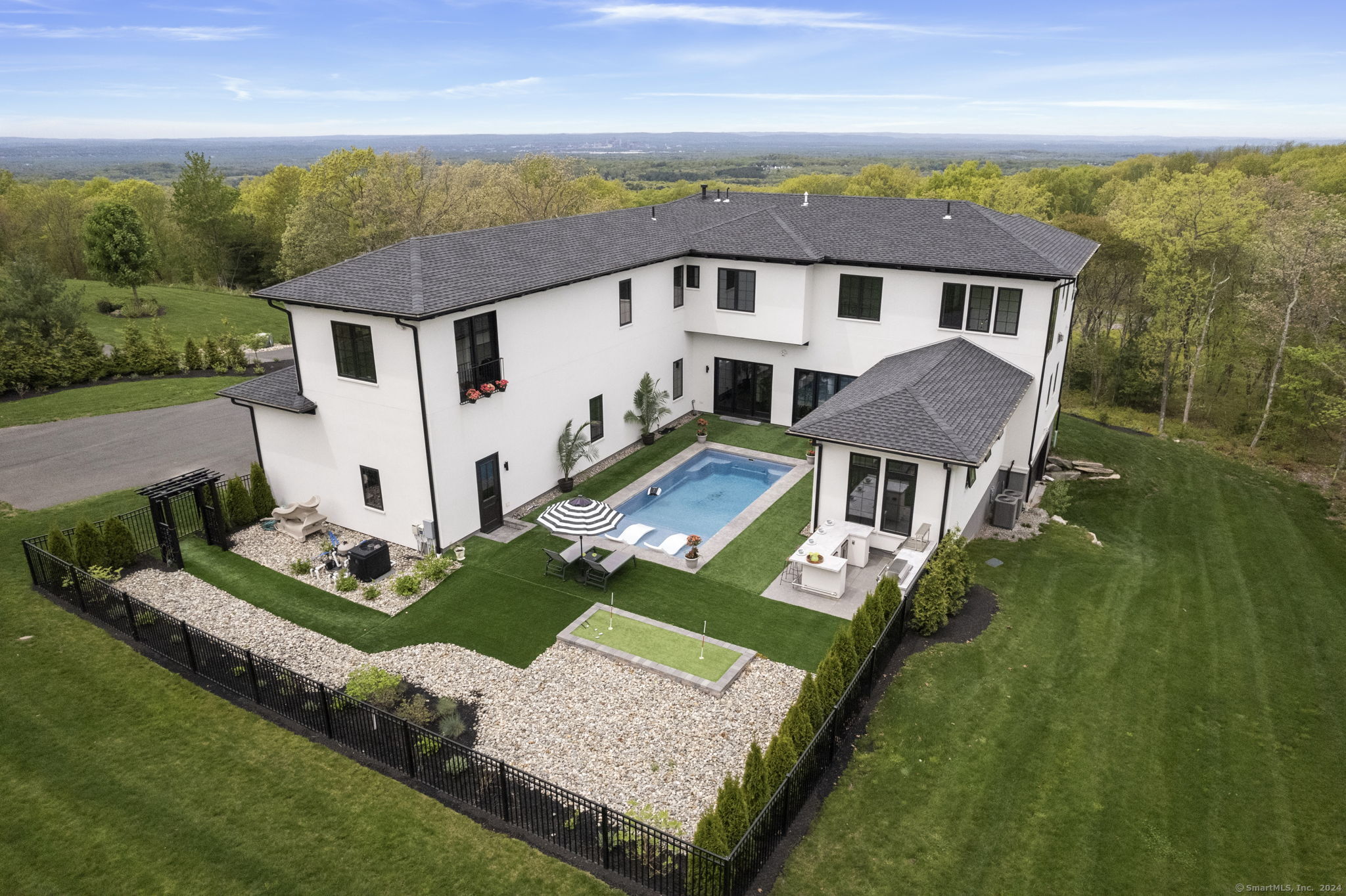 509 Cedar Ridge Drive Glastonbury CT 06033