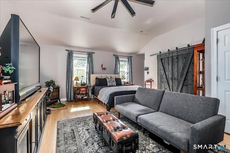 20 Bridle Path Trail Newtown CT 06470