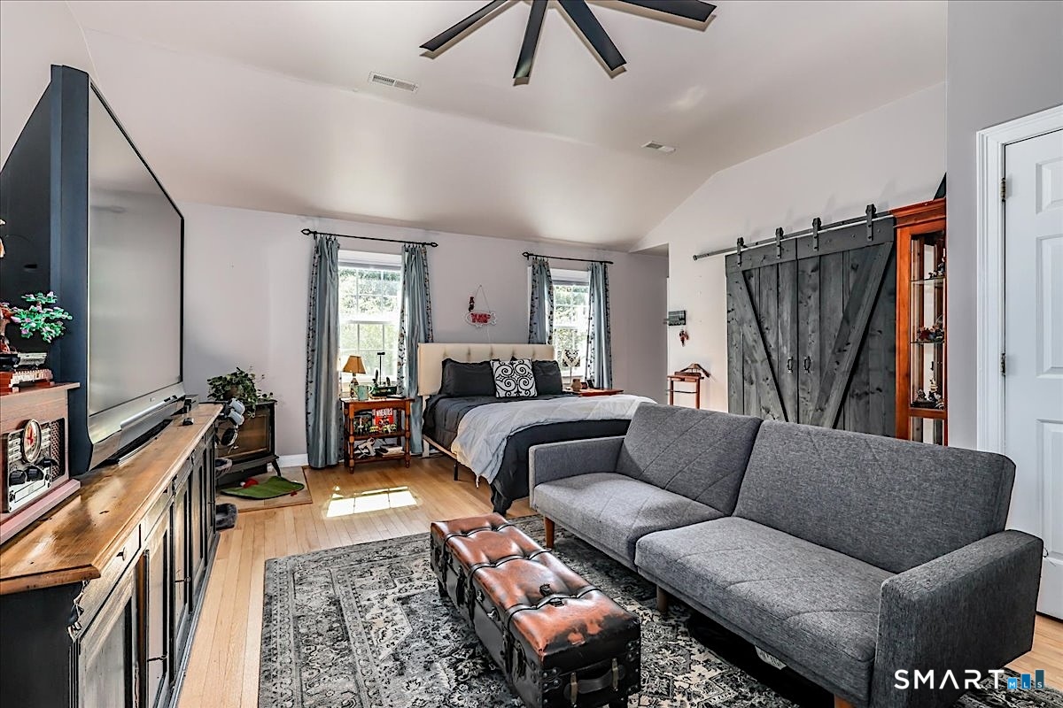 20 Bridle Path Trail Newtown CT 06470
