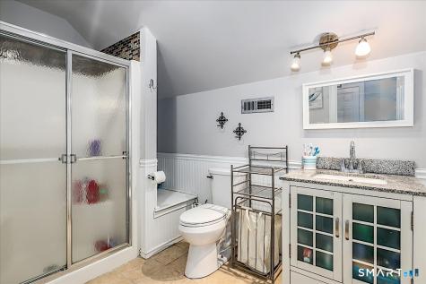 20 Bridle Path Trail Newtown CT 06470