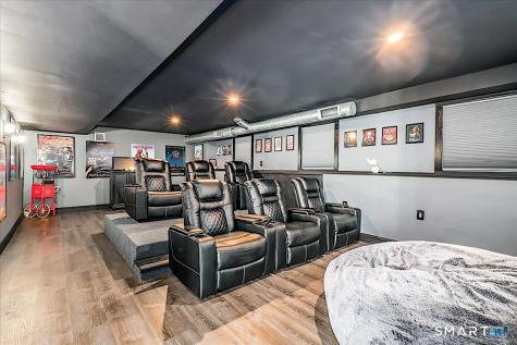20 Bridle Path Trail Newtown CT 06470
