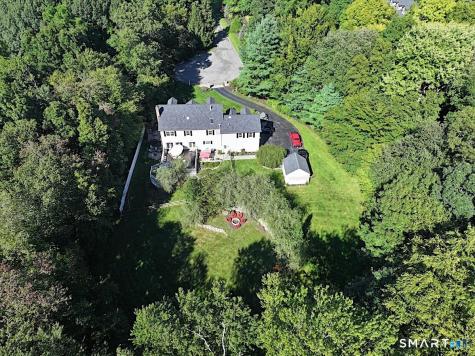20 Bridle Path Trail Newtown CT 06470