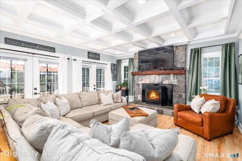20 Bridle Path Trail Newtown CT 06470