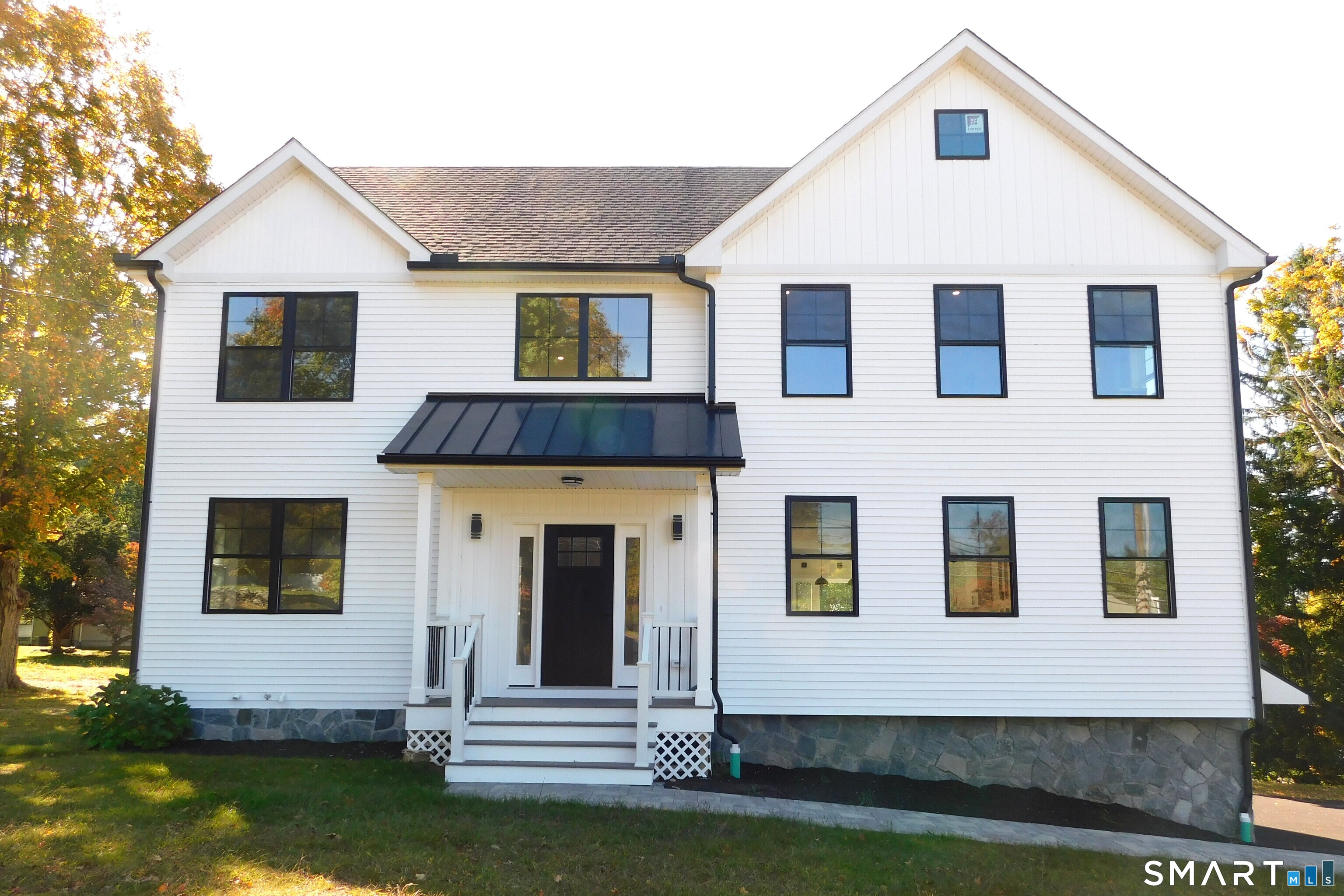 Shelton CT, 60 Mohegan Road