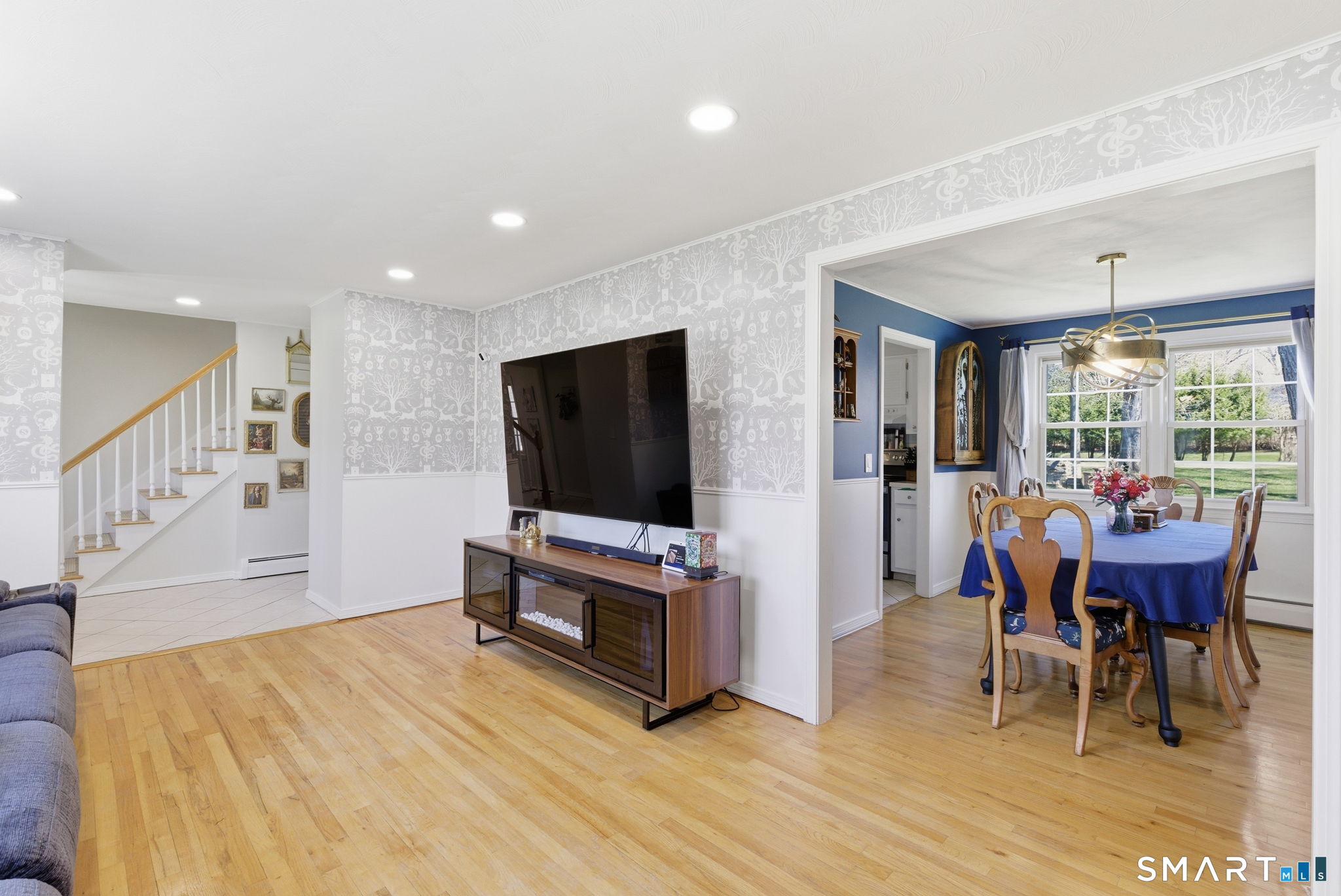 52 Briarwood Lane East Hartford CT 06118