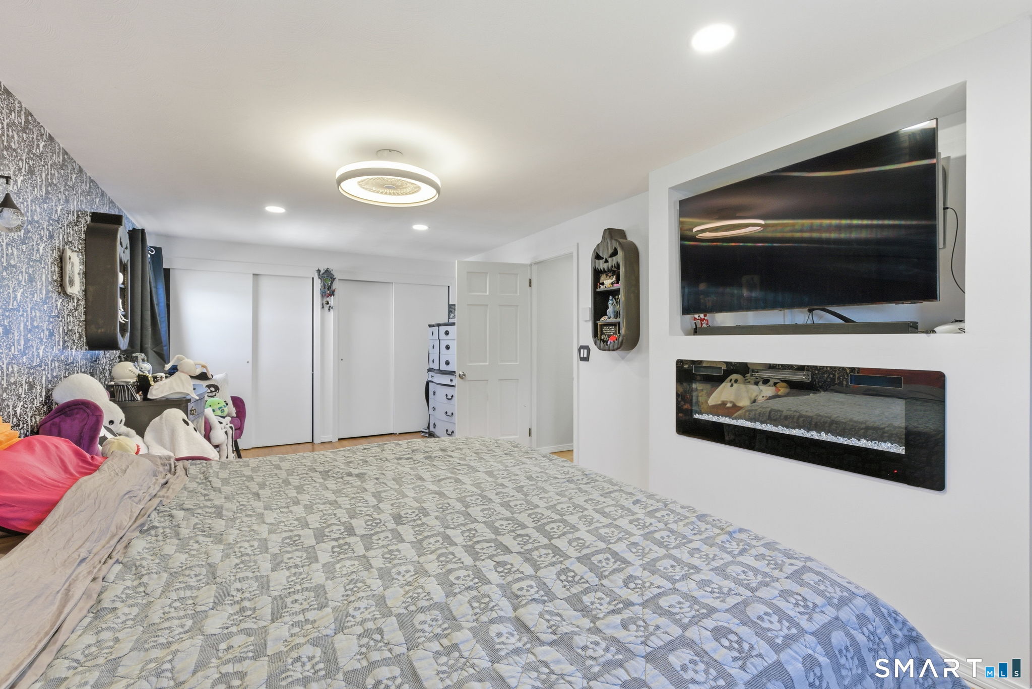 52 Briarwood Lane East Hartford CT 06118