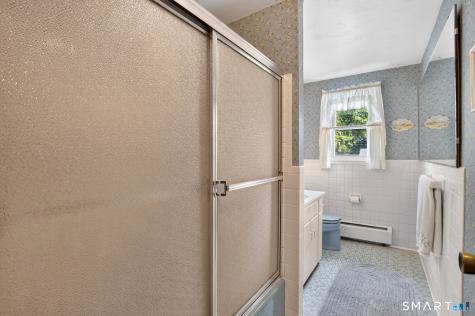 12 Syracuse Drive East Hartford CT 06108