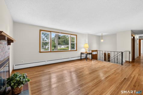 12 Syracuse Drive East Hartford CT 06108