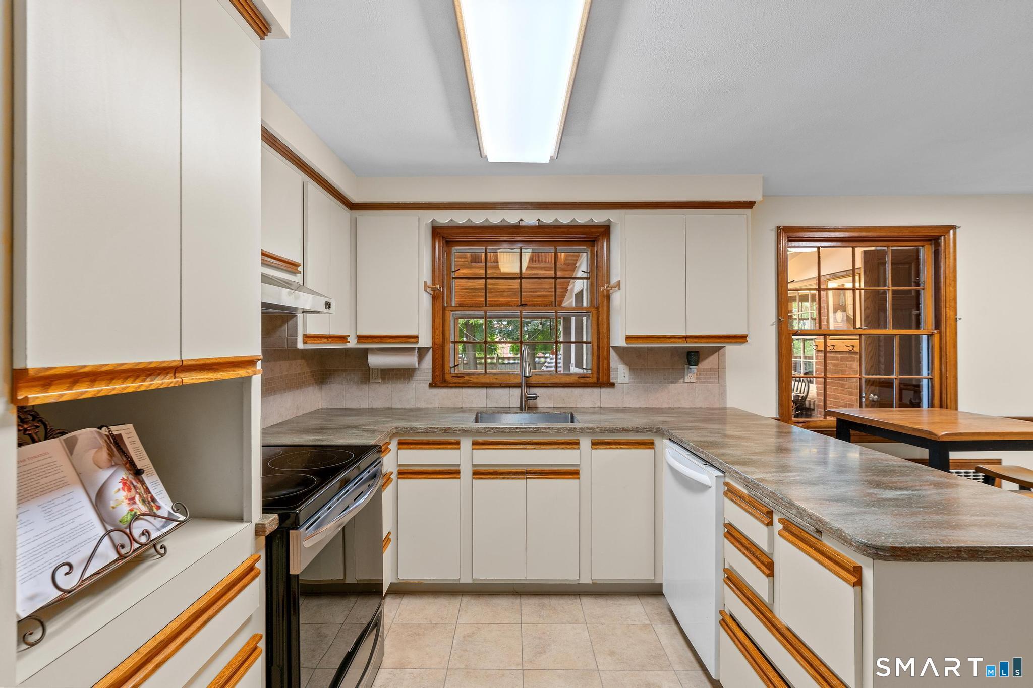 59 Rockledge Drive West Hartford CT 06107