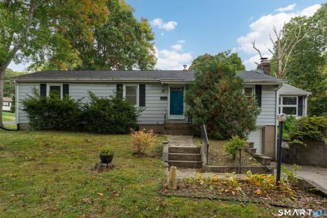 561 Old Colchester Road Montville CT 06382