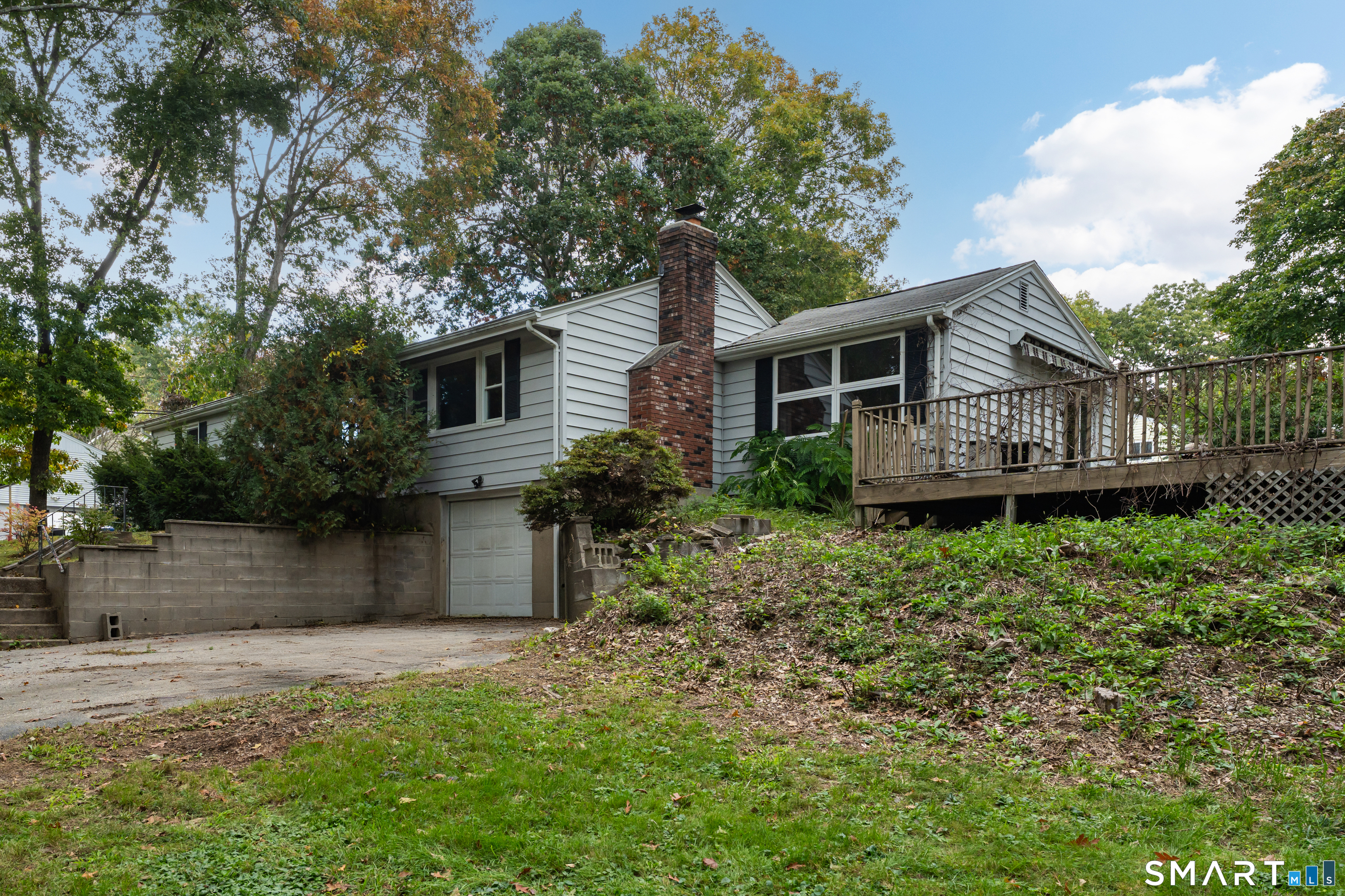 561 Old Colchester Road Montville CT 06382