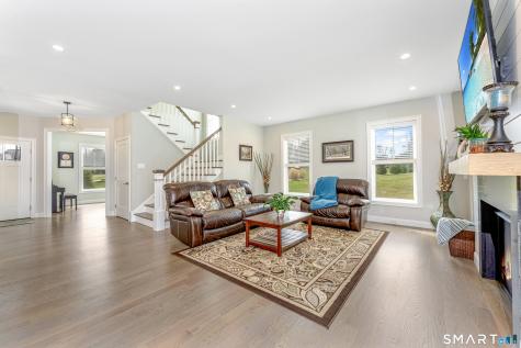 4B Turkey Roost Road Newtown CT 06482