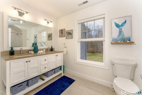 4B Turkey Roost Road Newtown CT 06482