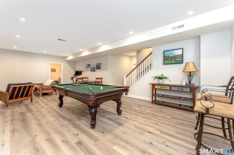 4B Turkey Roost Road Newtown CT 06482