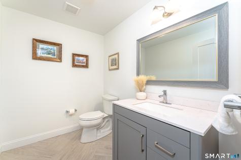 4B Turkey Roost Road Newtown CT 06482