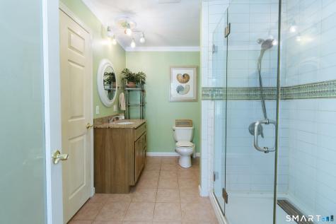 8 Glen Circle North Branford CT 06471