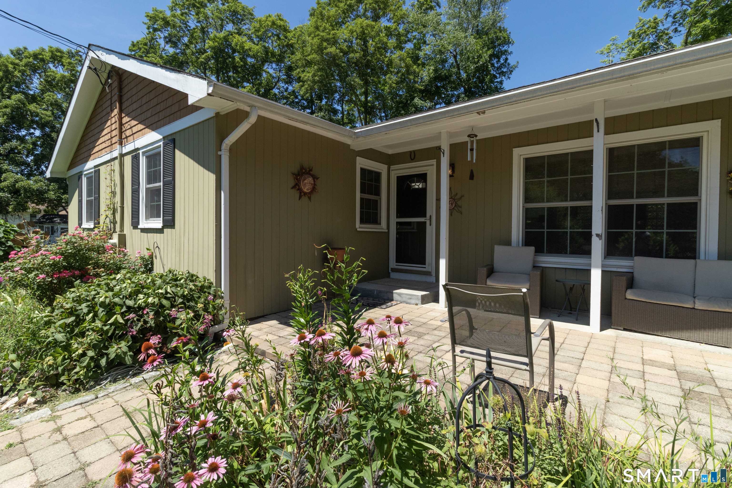 8 Glen Circle North Branford CT 06471