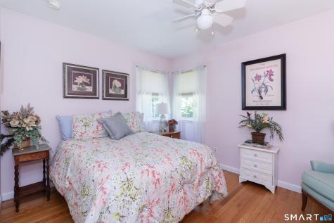 8 Glen Circle North Branford CT 06471