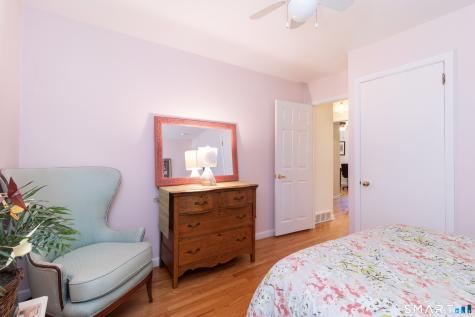 8 Glen Circle North Branford CT 06471