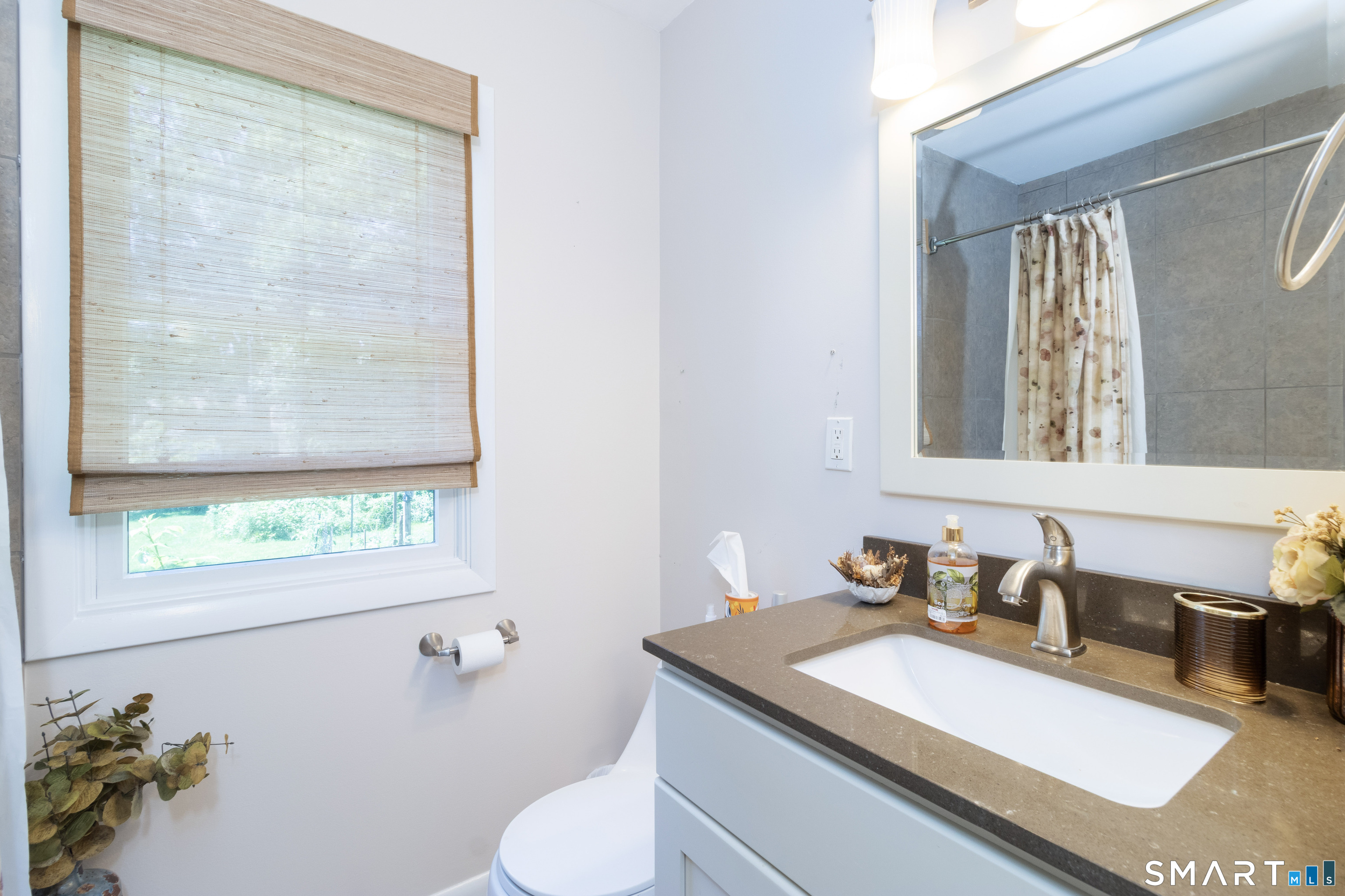 8 Glen Circle North Branford CT 06471