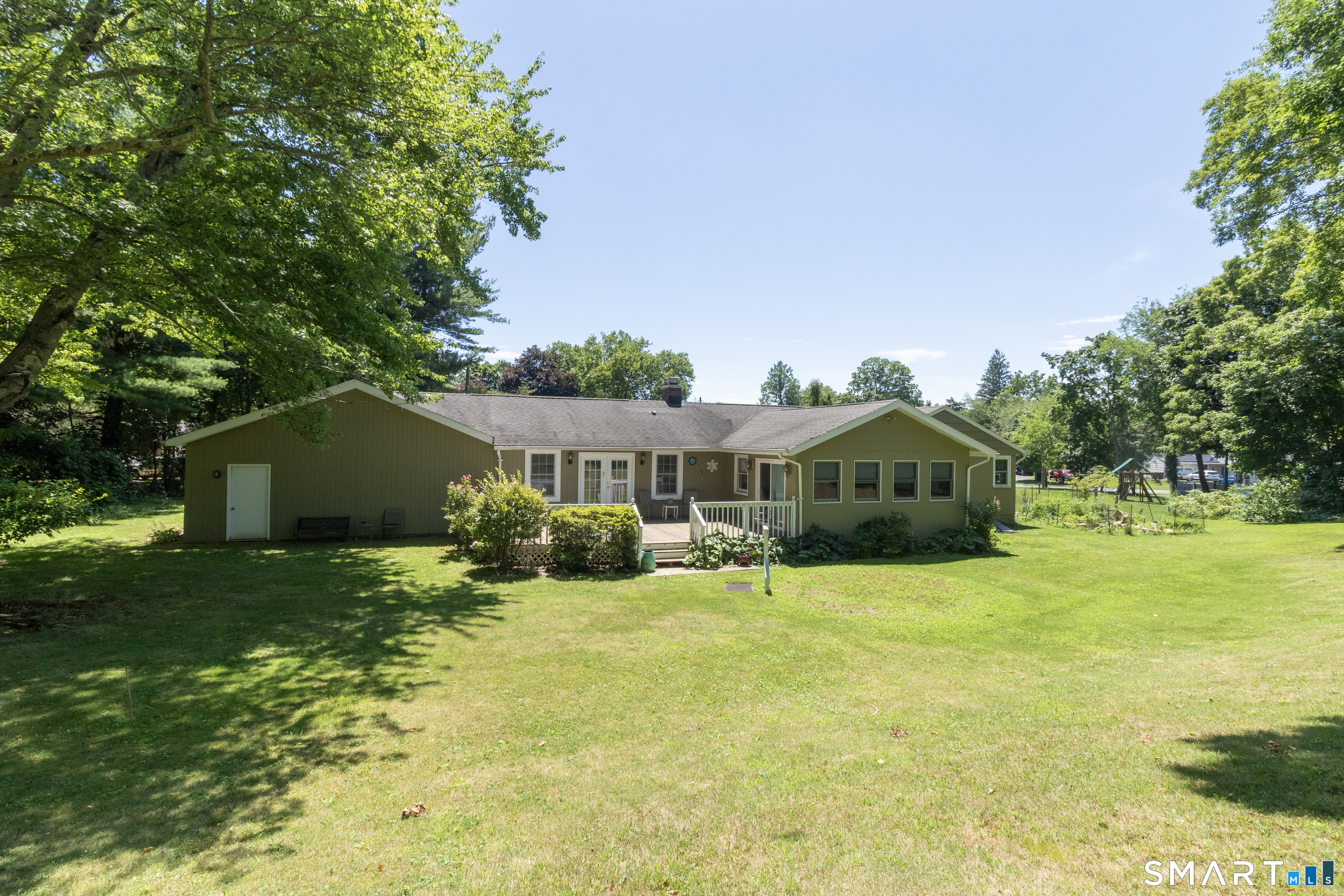 8 Glen Circle North Branford CT 06471