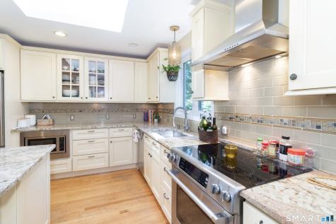 8 Glen Circle North Branford CT 06471