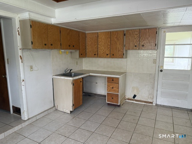 146 Pine Knob Drive South Windsor CT 06074