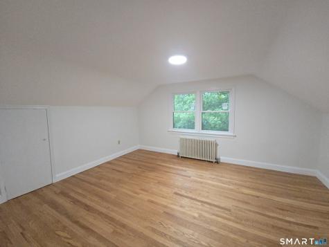 27 Vernon Street Hamden CT 06518