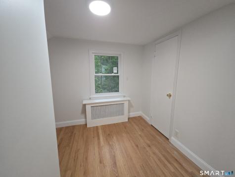 27 Vernon Street Hamden CT 06518