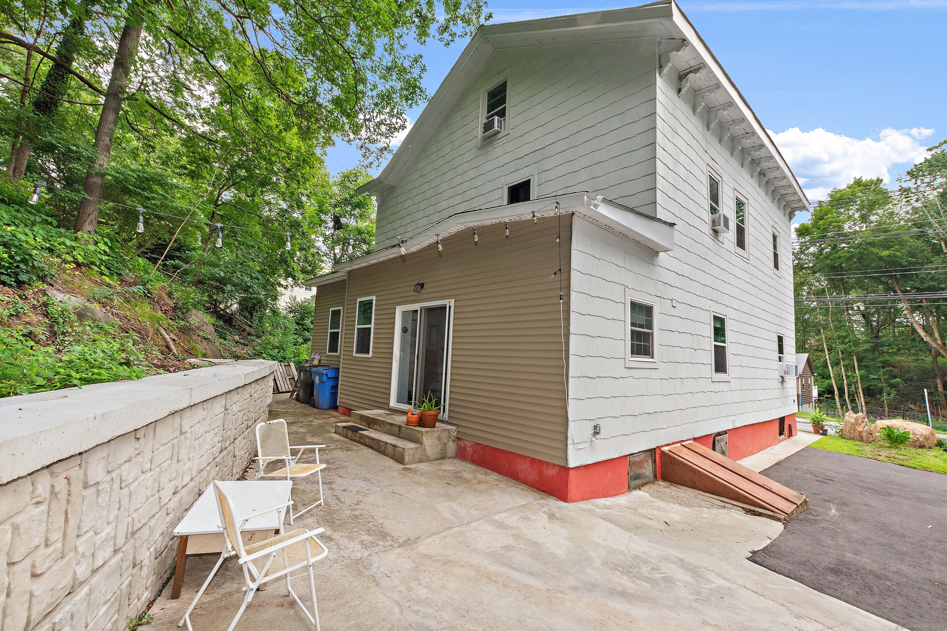 85 West Thames Street Norwich CT 06360