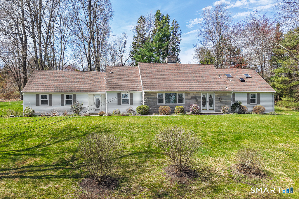 10 Edgehill Drive Woodbridge CT 06525