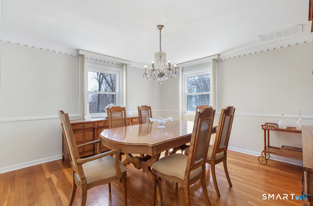10 Edgehill Drive Woodbridge CT 06525