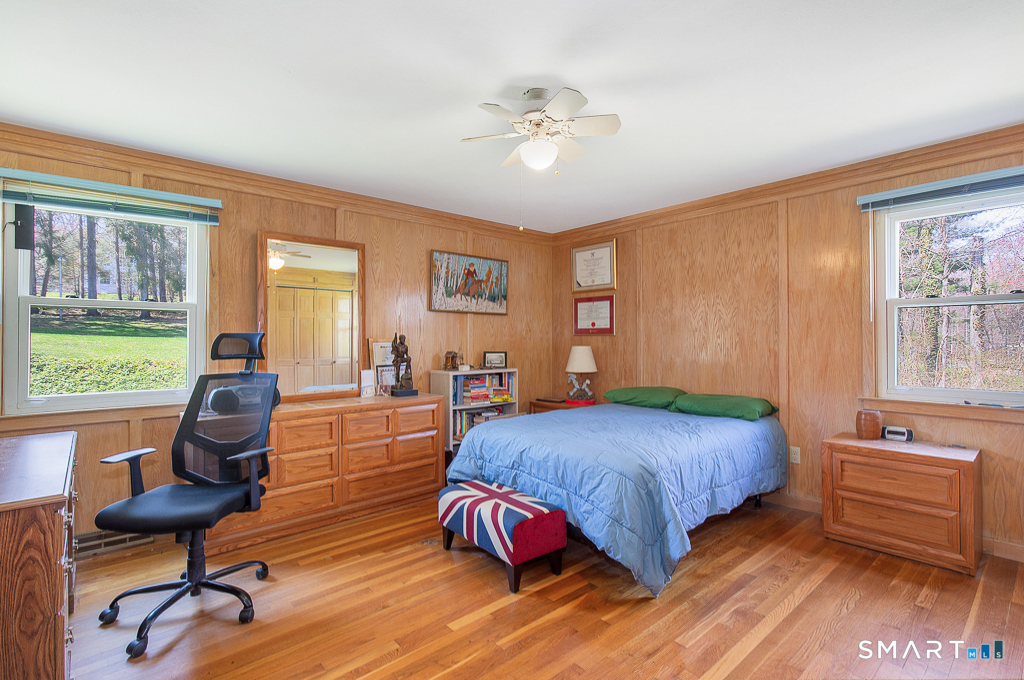 10 Edgehill Drive Woodbridge CT 06525