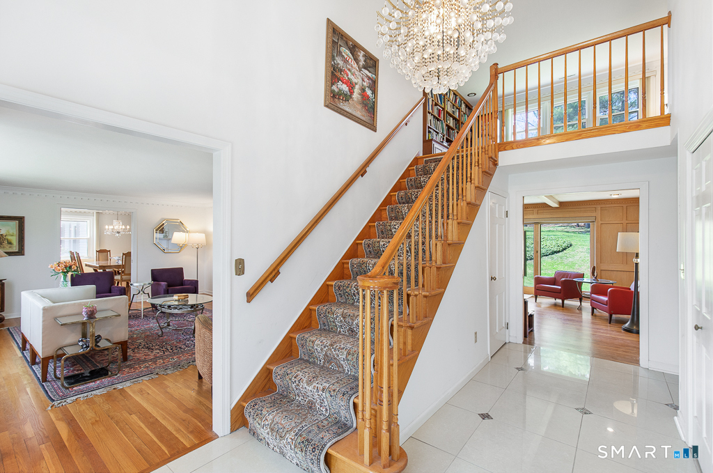 10 Edgehill Drive Woodbridge CT 06525