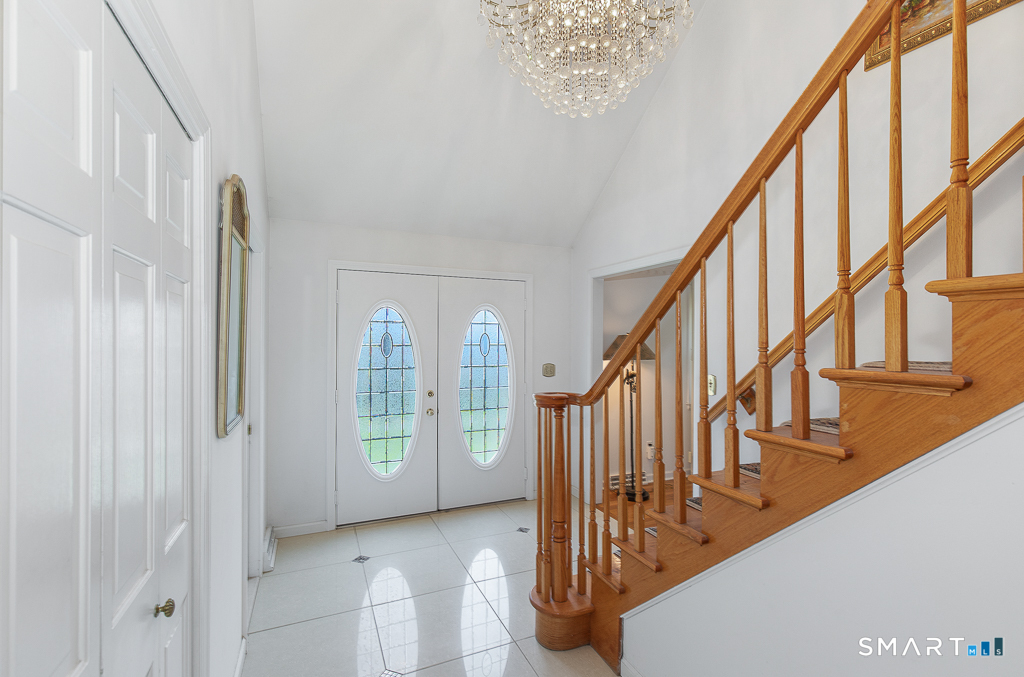 10 Edgehill Drive Woodbridge CT 06525