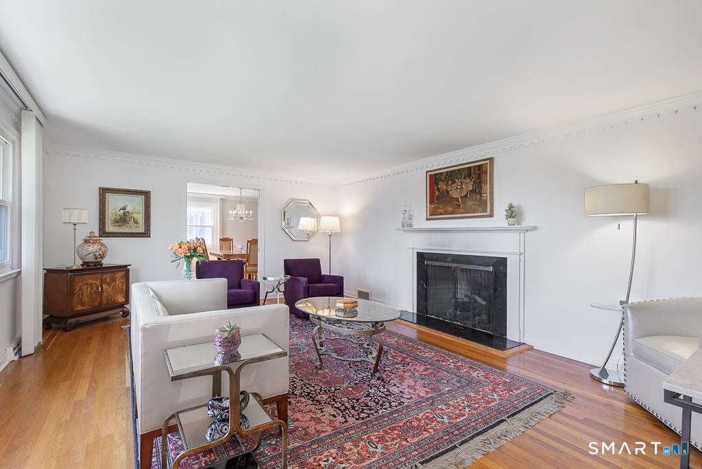 10 Edgehill Drive Woodbridge CT 06525