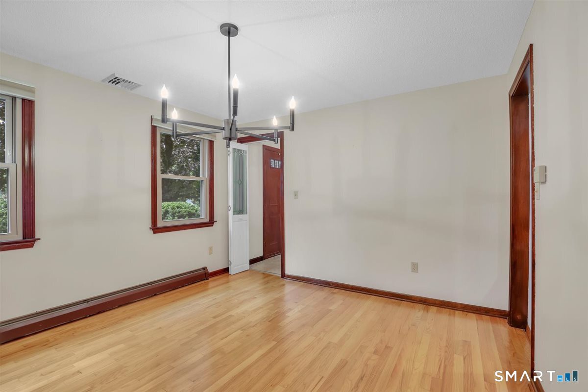 190 Valley View Road Manchester CT 06040