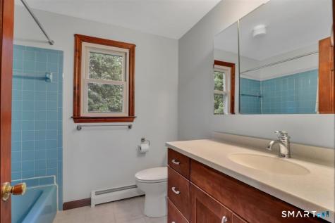 190 Valley View Road Manchester CT 06040