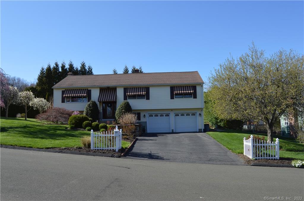 10 Dempsey Court Ansonia CT 06401