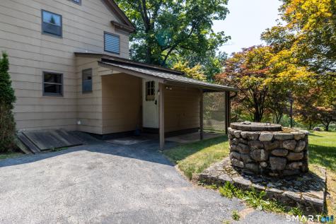 288 West High Street East Hampton CT 06424