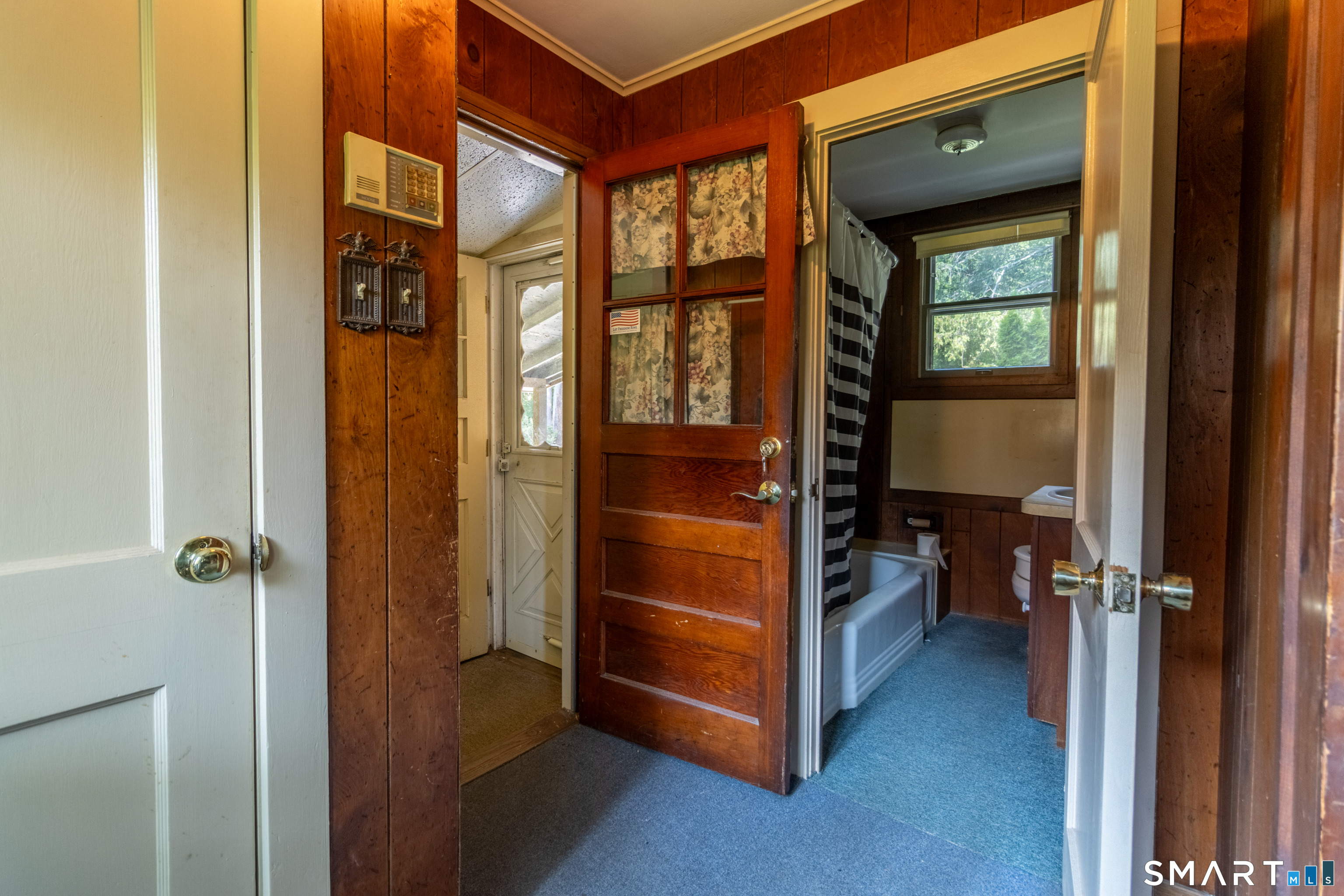 288 West High Street East Hampton CT 06424