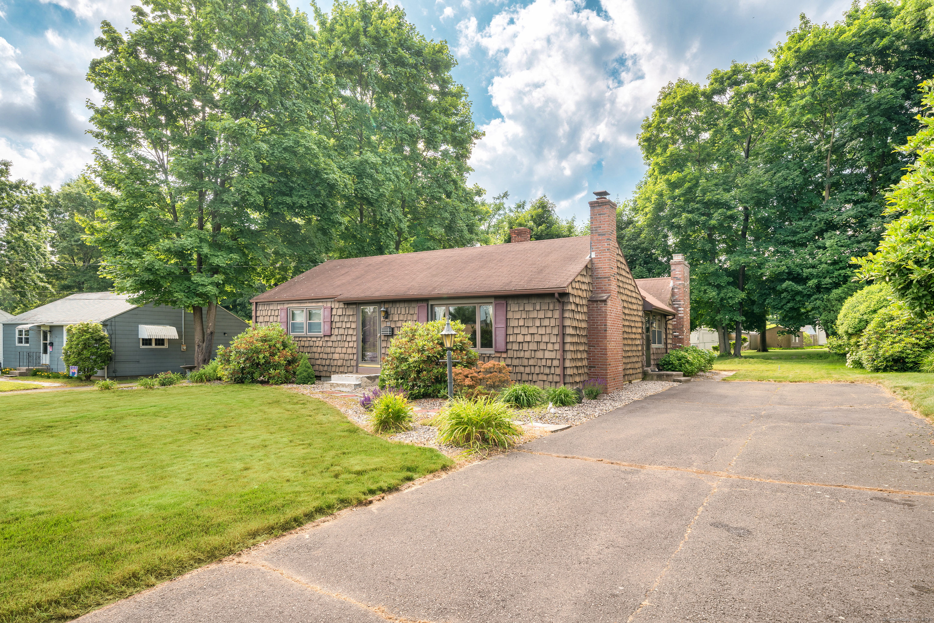 66 Concord Circle Wethersfield CT 06109