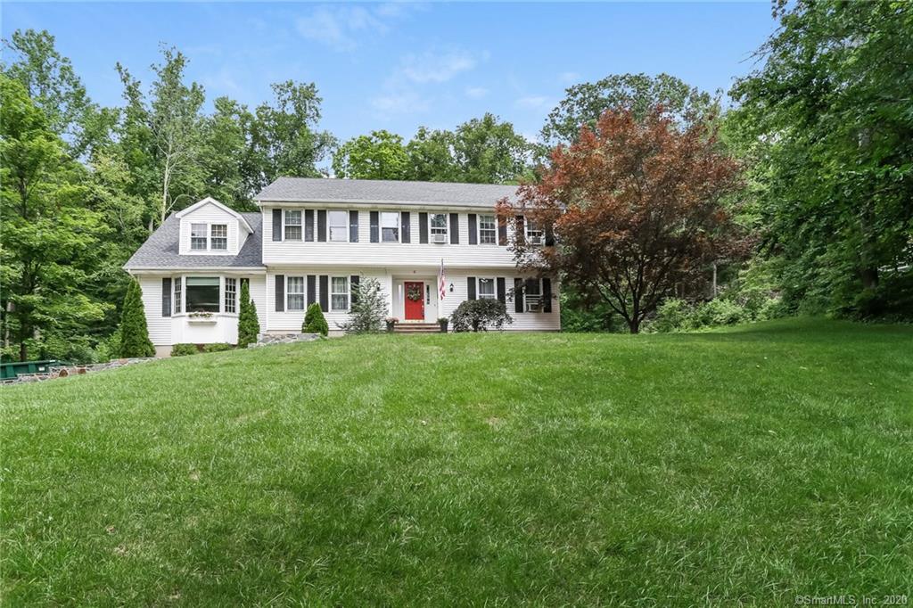 6 Hickory Lane New Fairfield CT 06812