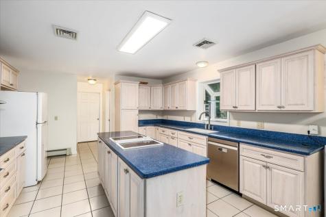 20 Dick Finn Road New Fairfield CT 06812