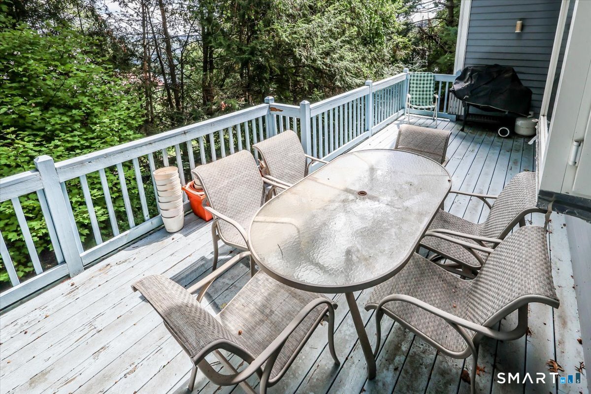 20 Dick Finn Road New Fairfield CT 06812