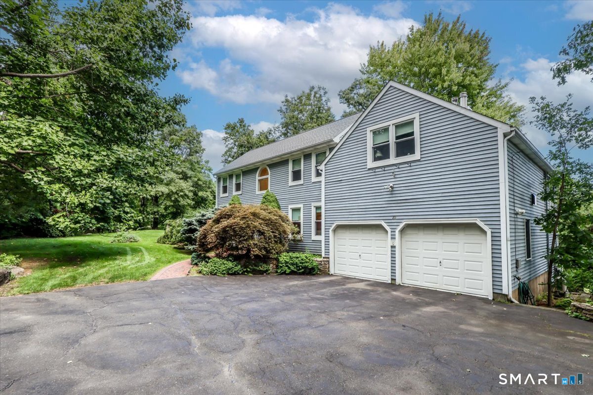 20 Dick Finn Road New Fairfield CT 06812